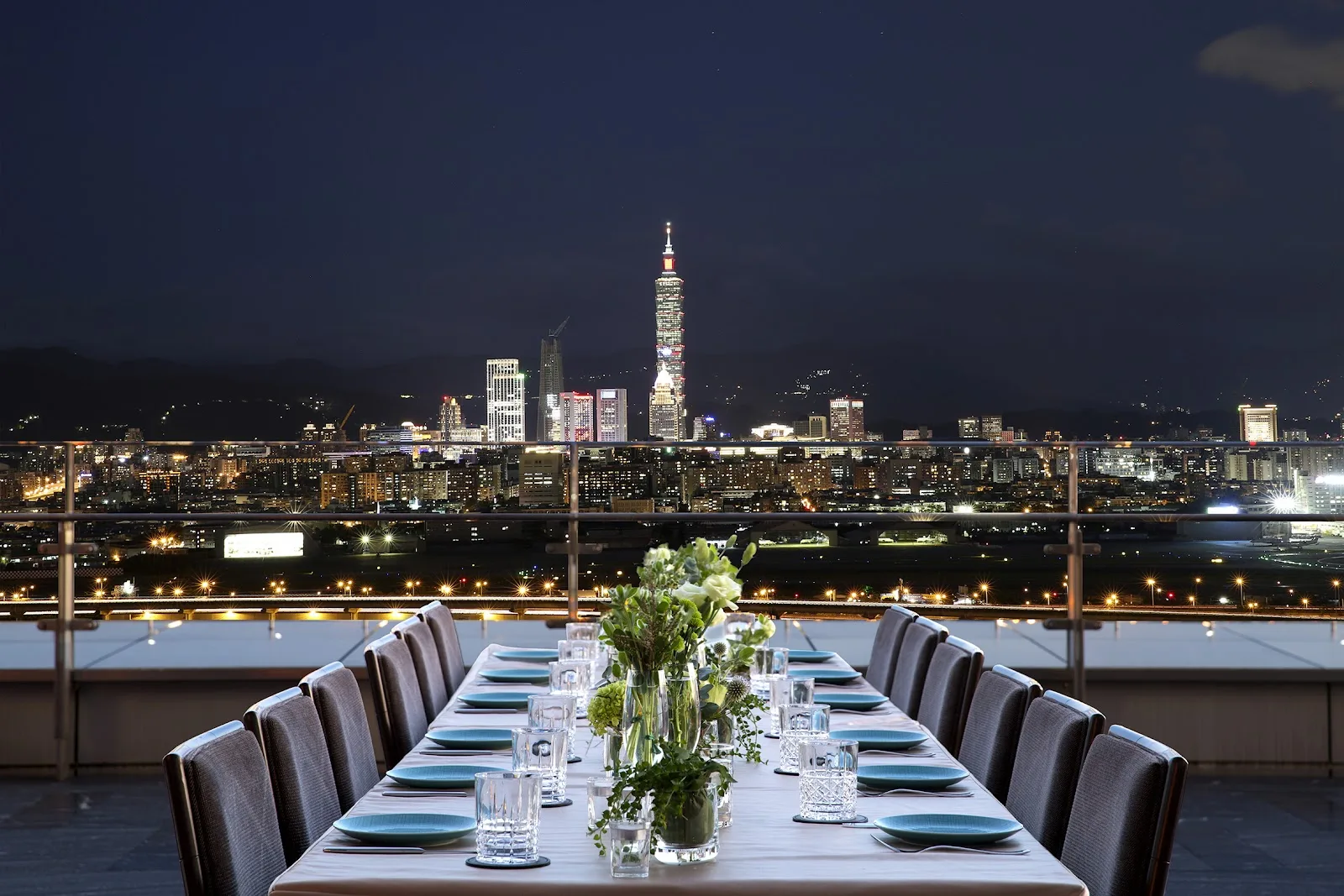 台北萬豪酒店 INGE'S Bar & Grill 照片 2